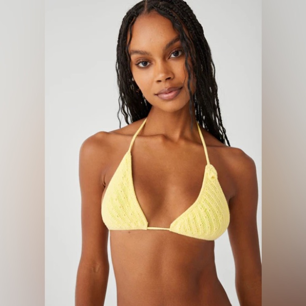 Frankie’s Bikinis Tide Crochet Bikini Top